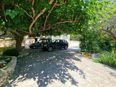 Apartment Two bedroom apartment with terrace and sea view Barbat, Rab A-22167-a - Outdoor photo 4