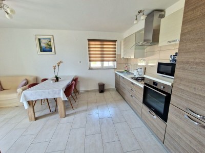 Apartment Two bedroom apartment with terrace and sea view Barbat, Rab A-22167-a - Outdoor photo 10
