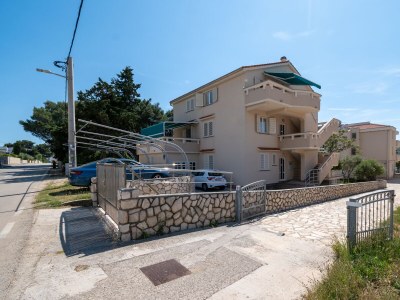 Apartment Two bedroom apartment near beach Stara Novalja, Pag A-21662-b - Outdoor photo 6