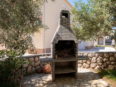 Apartment Three bedroom apartment near beach Stara Novalja, Pag A-21662-d - Outdoor photo 8