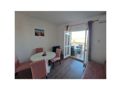 Apartment One bedroom apartment with terrace and sea view Brodarica, Šibenik A-21888-b - Outdoor photo 11