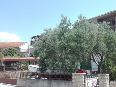 Apartment One bedroom apartment with terrace and sea view Brodarica, Šibenik A-21888-c - Outdoor photo 2