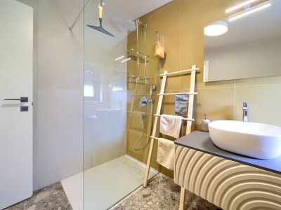 Apartment Two bedroom apartment with terrace and sea view Njivice, Krk A-21889-b - Outdoor photo 20