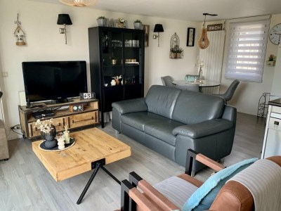 Holiday house Nice bungalow with cosy terrace - Features photo 12