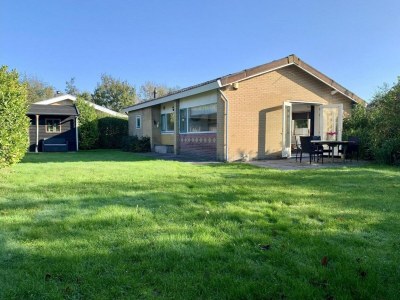 Holiday house Renovated bungalow with garden - Outdoor photo 6