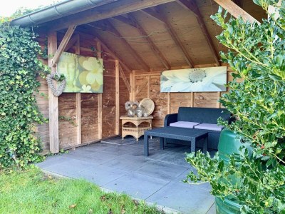 Holiday house Renovated bungalow with garden - Outdoor photo 9