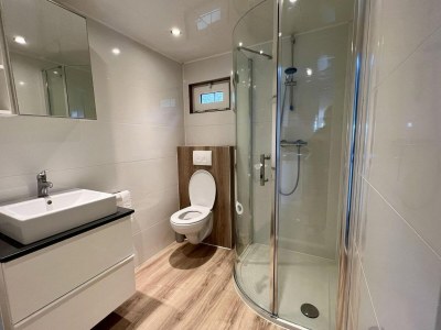 Holiday house Modern chalet in Campanula Park with garden - Features photo 29