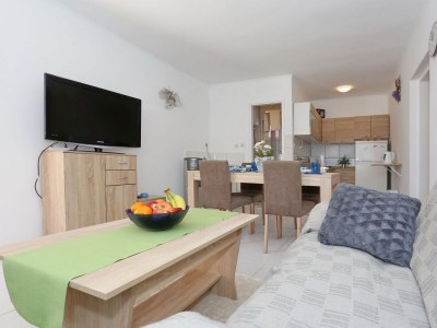 Apartment Two bedroom apartment with air-conditioning Vir A-22134-c - Outdoor photo 9