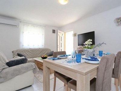 Apartment Two bedroom apartment with air-conditioning Vir A-22134-c - Outdoor photo 11