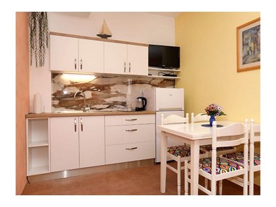 Apartment One bedroom apartment with balcony Okrug Gornji, Čiovo A-22139-b in Okrug Gornji - Apartment