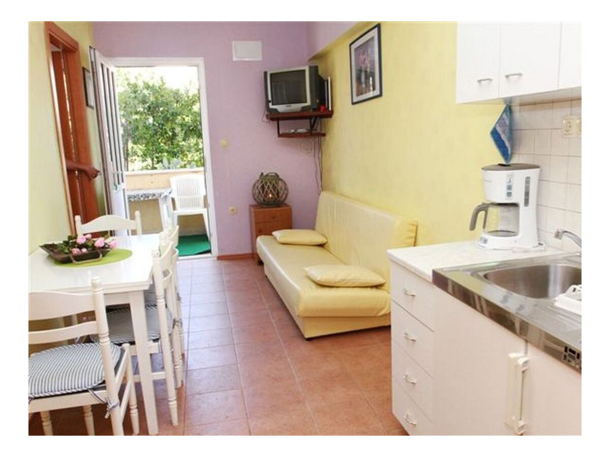 Apartment Two bedroom apartment with balcony Okrug Gornji, Čiovo A-22139-c