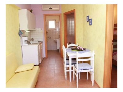 Apartment Two bedroom apartment with balcony Okrug Gornji, Čiovo A-22139-c - Outdoor photo 7