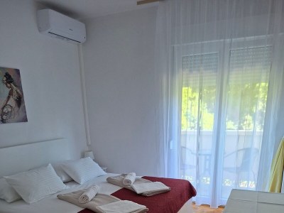 Holiday room with balcony Palit, Rab S-22221-d in Rab - Holiday room