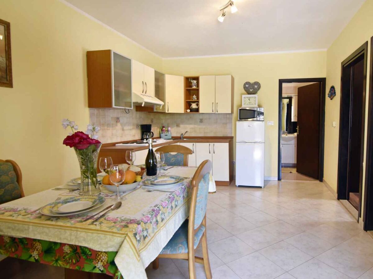 Apartment Two bedroom apartment with terrace Đuba, Umag A-22548-a - Outdoor photo 5