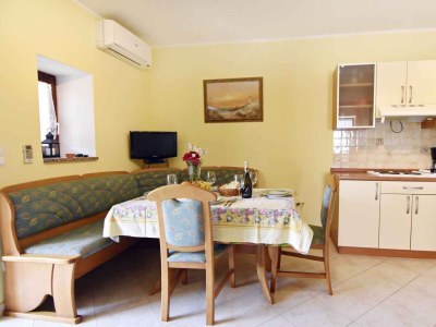 Apartment Two bedroom apartment with terrace Đuba, Umag A-22548-a - Outdoor photo 6