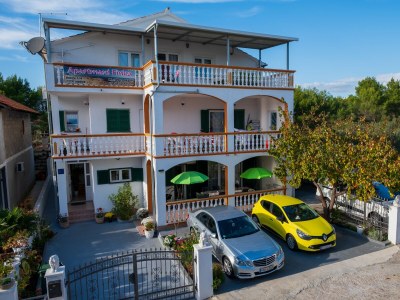 Apartment Three bedroom apartment with air-conditioning Vodice A-22557-b - Outdoor photo 2