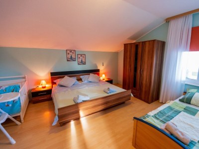 Apartment Three bedroom apartment with air-conditioning Vodice A-22557-b - Outdoor photo 6