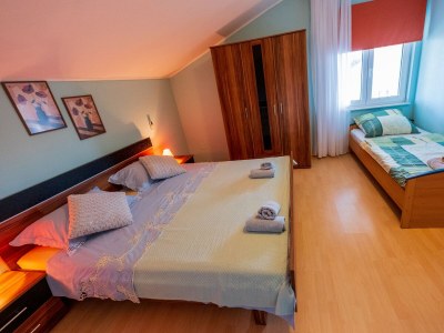 Apartment Three bedroom apartment with air-conditioning Vodice A-22557-b - Outdoor photo 8