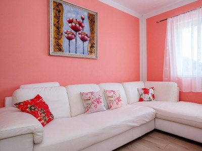 Apartment Three bedroom apartment with balcony Lopar, Rab A-22558-b - Outdoor photo 13
