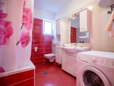 Apartment Three bedroom apartment with balcony Lopar, Rab A-22558-b - Outdoor photo 32