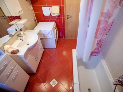 Apartment Three bedroom apartment with balcony Lopar, Rab A-22558-b - Outdoor photo 33