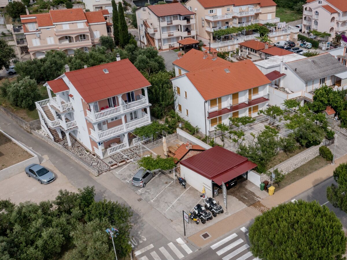 Apartment One bedroom apartment with balcony Lopar, Rab A-22558-c - Outdoor photo 4