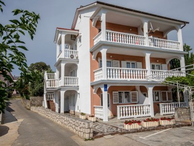 Apartment One bedroom apartment with balcony Lopar, Rab A-22558-c - Outdoor photo 5