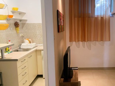 Apartment Two bedroom apartment with terrace Drašnice, Makarska A-22573-a - Outdoor photo 14