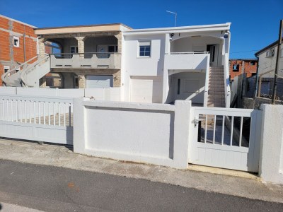 Apartment Two bedroom apartment with terrace Vir A-22347-b - Outdoor photo 4