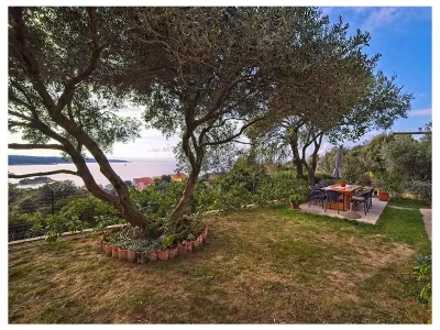 Apartment One bedroom apartment with balcony and sea view Supetarska Draga - Gonar, Rab A-22586-a in Rab - Apartment