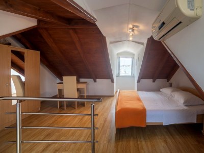 Apartment One bedroom apartment with air-conditioning Trogir A-22597-a - Outdoor photo 13