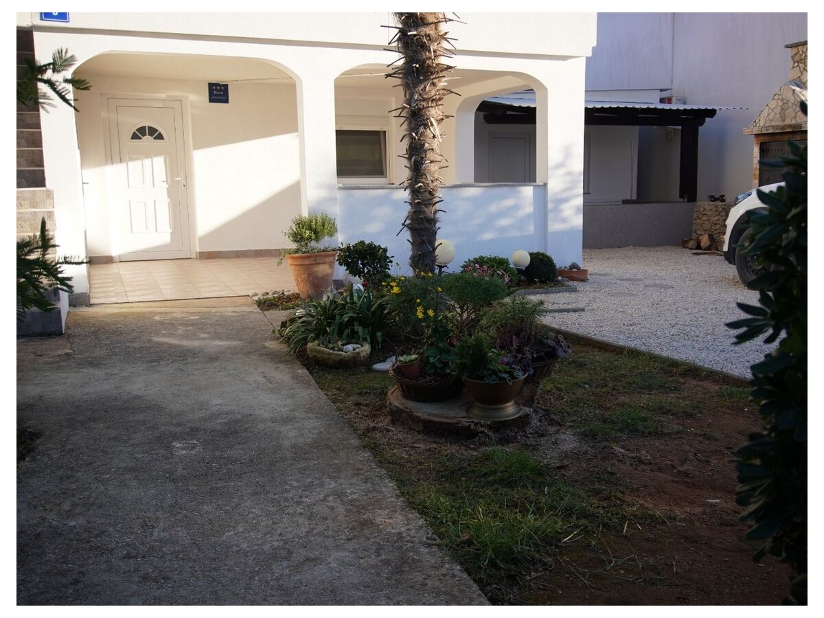 Apartment Two bedroom apartment with terrace Vir A-22626-a - Outdoor photo 5