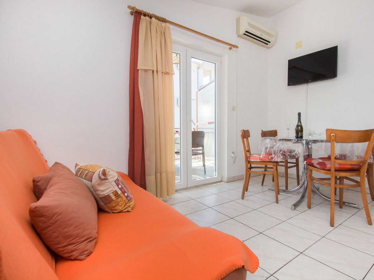 Apartment Apartments with parking space Pirovac, Šibenik - 22646 - Apartments with parking space Pirovac, Šibenik - 22646 - Outdoor photo 2