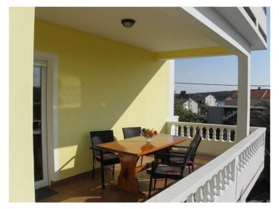 Apartment Two bedroom apartment with terrace and sea view Barbat, Rab A-22366-a in Rab - Apartment