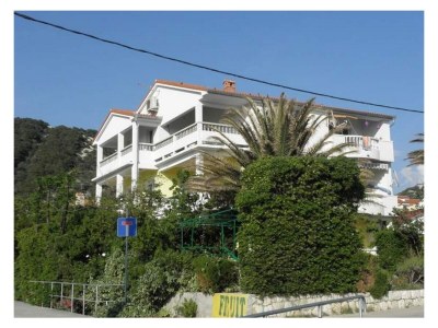 Apartment Two bedroom apartment with terrace and sea view Barbat, Rab A-22366-a - Outdoor photo 2