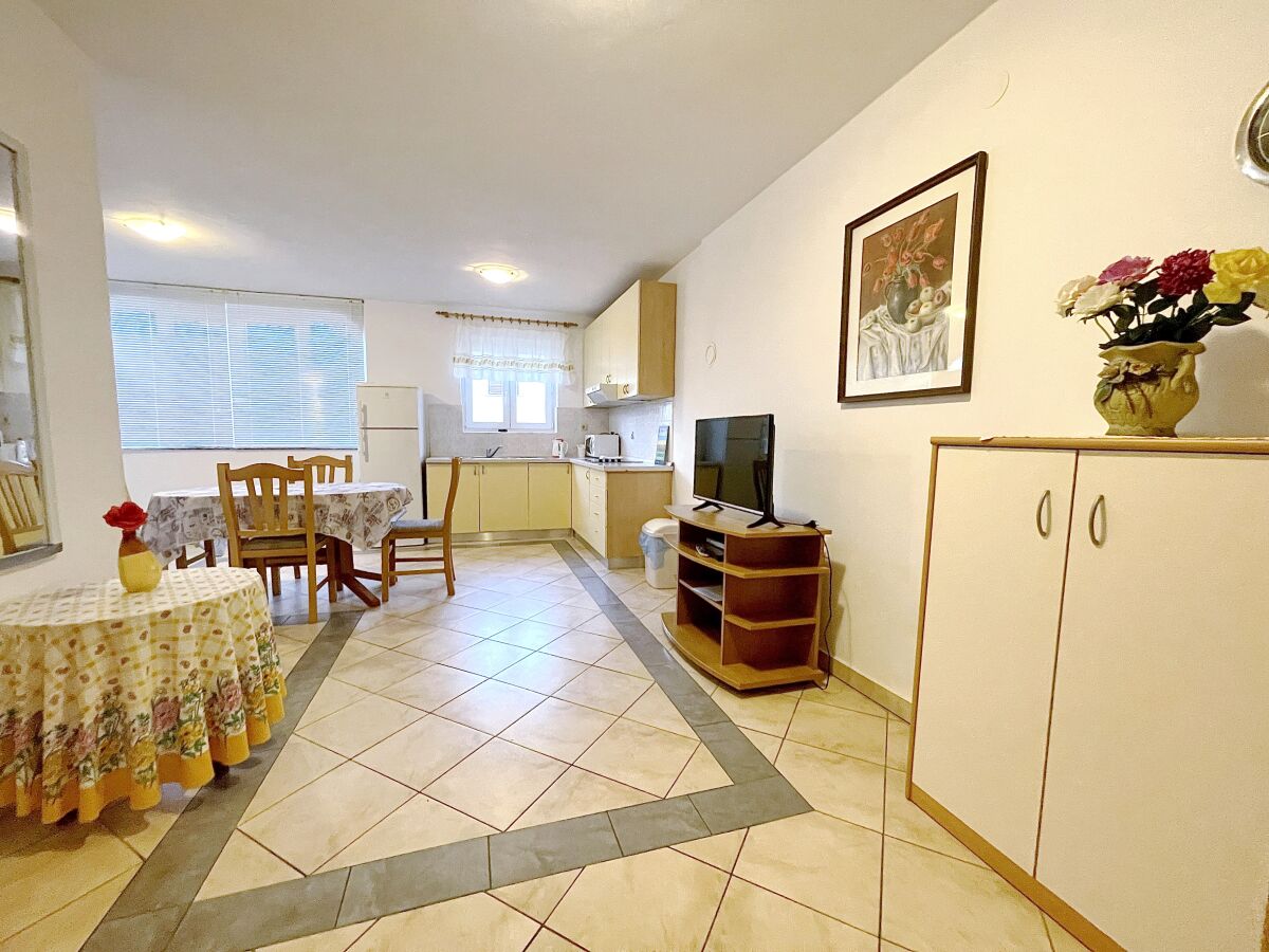 Apartment Two bedroom apartment with terrace Baška, Krk A-22687-a - Outdoor photo 4