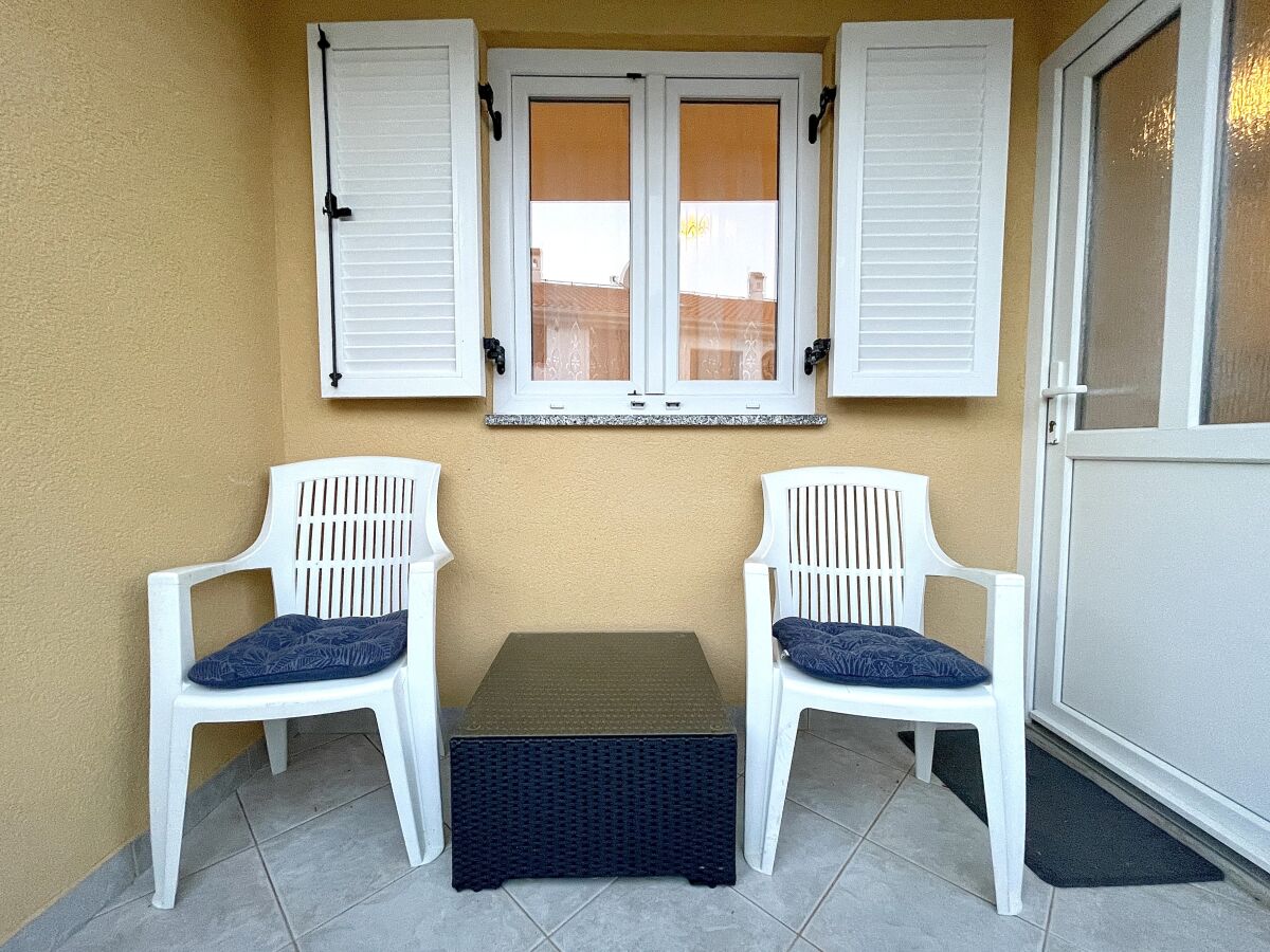 Apartment One bedroom apartment with terrace Baška, Krk A-22687-b - Outdoor photo 2