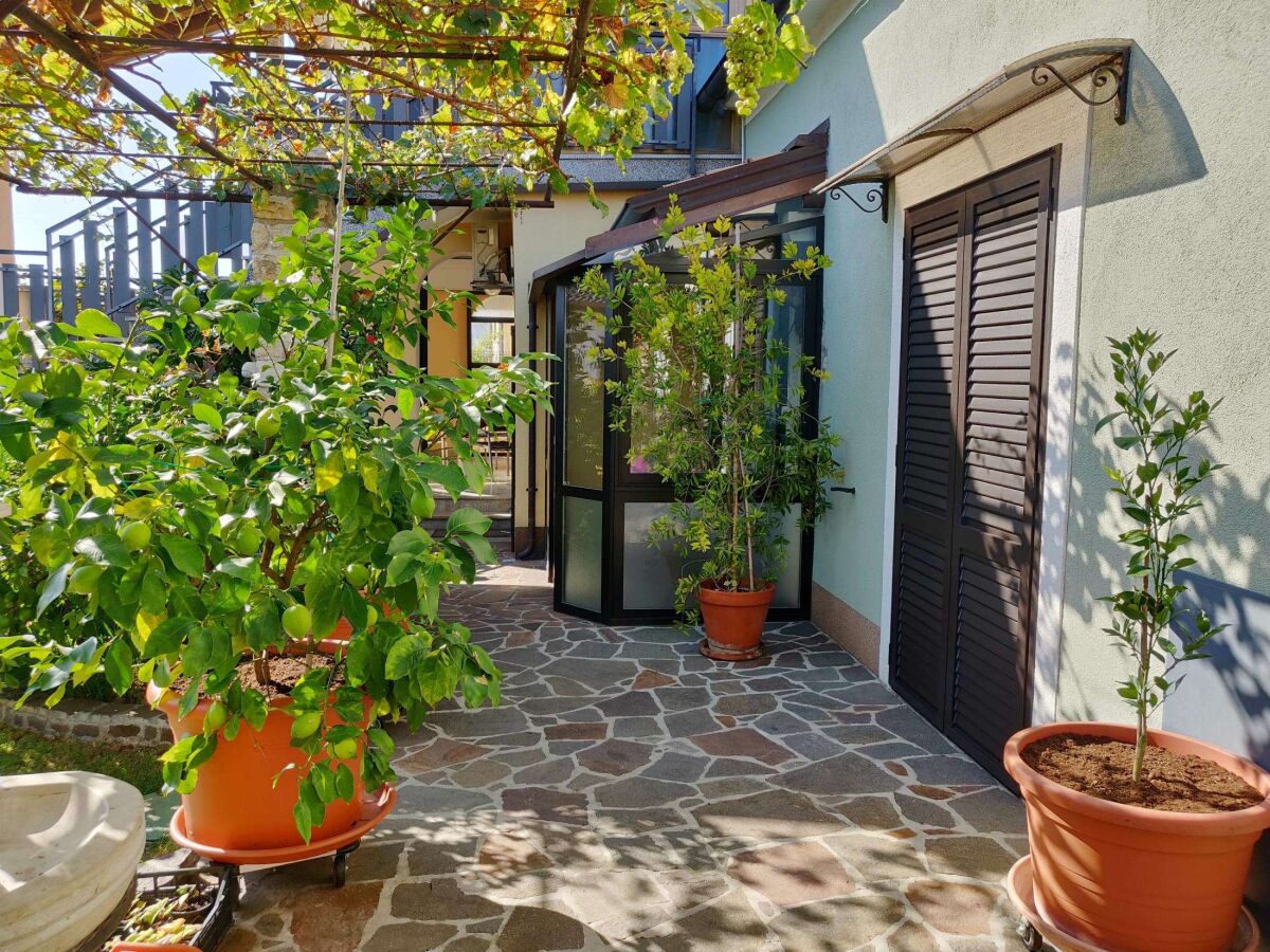 Apartment One bedroom apartment with terrace Umag A-22722-a - Outdoor photo 5