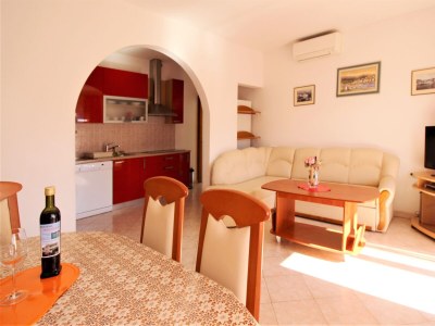 Apartment Three bedroom apartment with balcony Baška, Krk A-22725-a - Outdoor photo 4