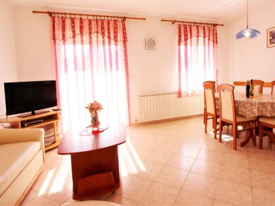 Apartment Three bedroom apartment with balcony Baška, Krk A-22725-a - Outdoor photo 7