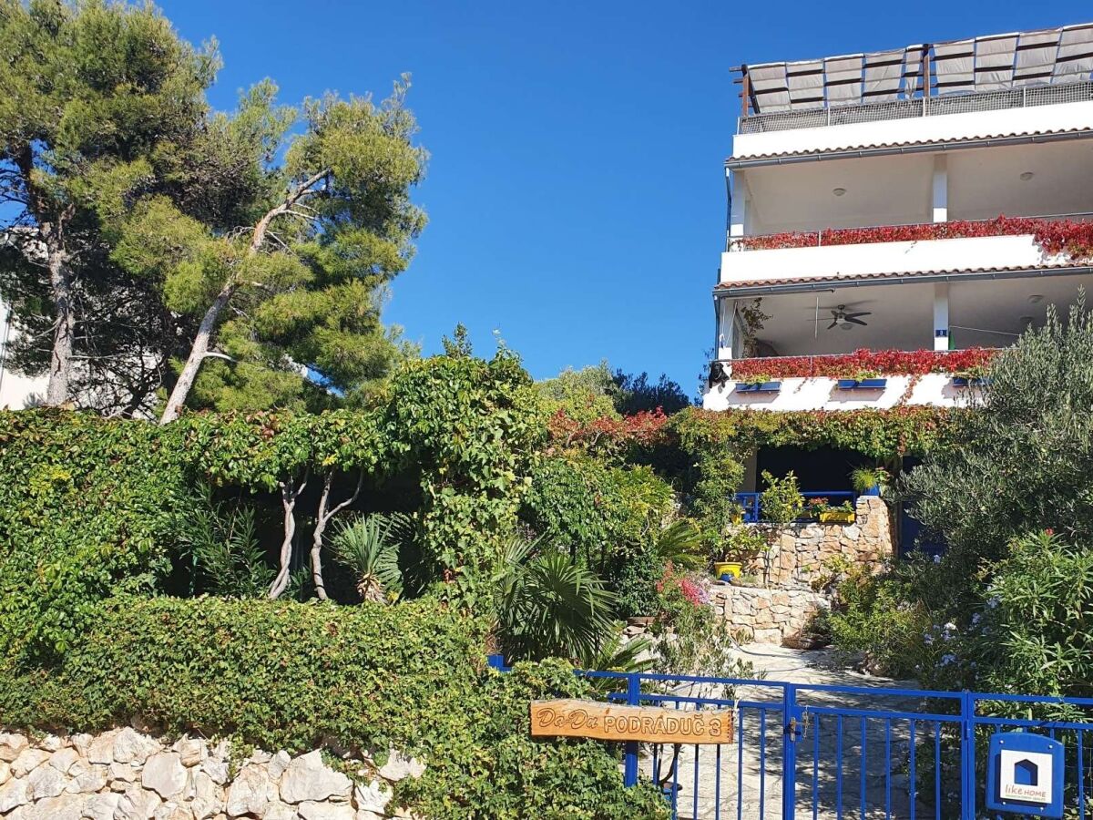 Apartment Studio flat near beach Murter AS-22397-b - Outdoor photo 2