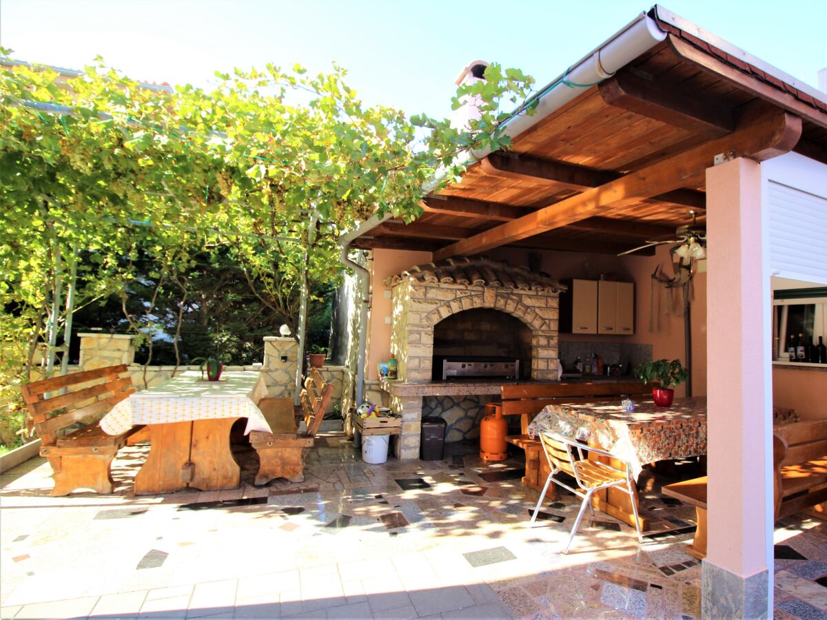 Apartment Three bedroom apartment with balcony Baška, Krk A-22725-d - Outdoor photo 3