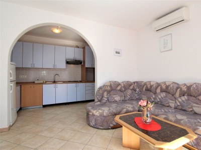 Apartment Three bedroom apartment with balcony Baška, Krk A-22725-d - Outdoor photo 5