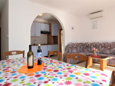 Apartment Three bedroom apartment with balcony Baška, Krk A-22725-d - Outdoor photo 7