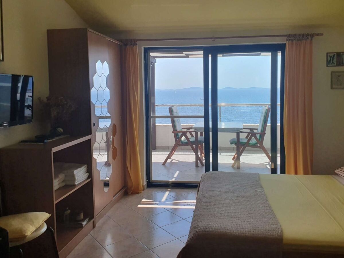 Apartment Studio flat near beach Murter AS-22397-c