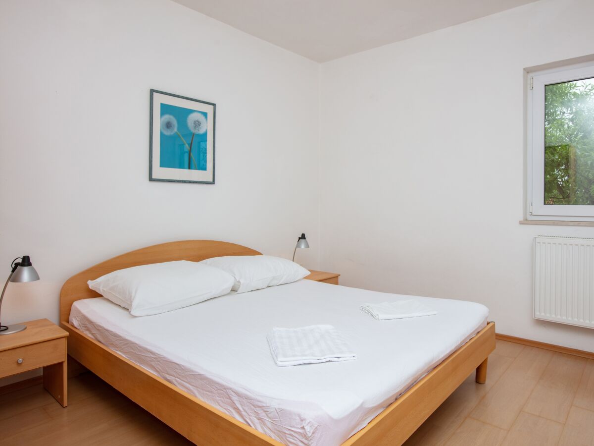 Apartment One bedroom apartment with balcony Murter A-22405-a