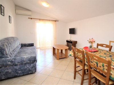 Apartment Two bedroom apartment with balcony and sea view Baška, Krk A-22725-h - Outdoor photo 5