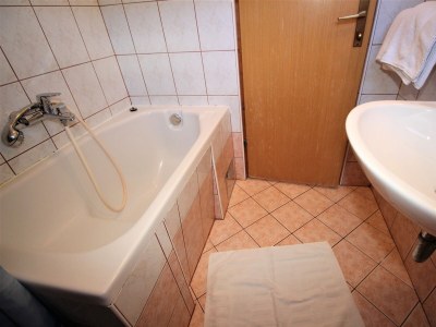 Apartment Two bedroom apartment with balcony and sea view Baška, Krk A-22725-h - Outdoor photo 15