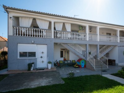 Apartment Two bedroom apartment with air-conditioning Zadar A-22871-a - Outdoor photo 6