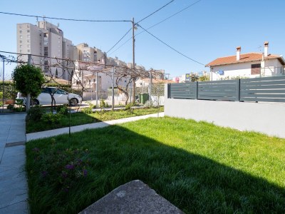 Apartment Two bedroom apartment with air-conditioning Zadar A-22871-a - Outdoor photo 10